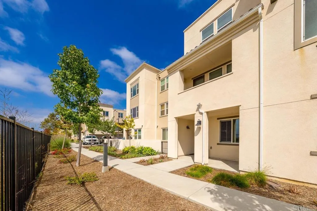 Photo #5: PTP2507657 Listing 