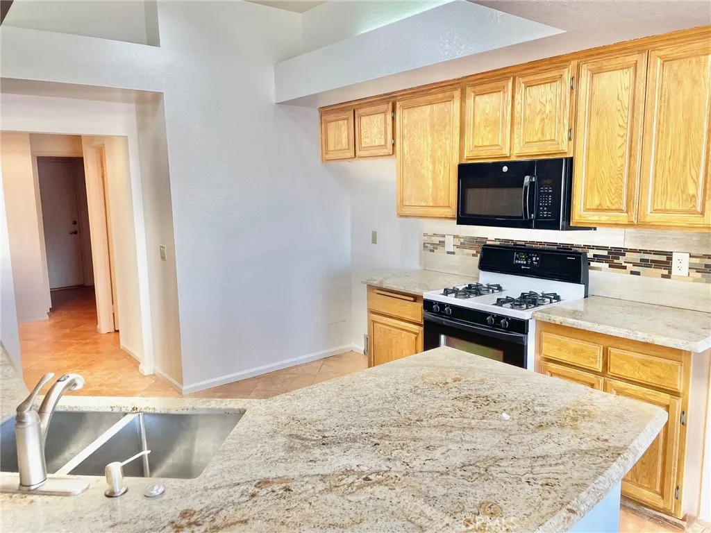 https://cdn.realtyfeed.com/cdn/127/306561447/7a533a125b356c2711c37e915ad9e283.webp