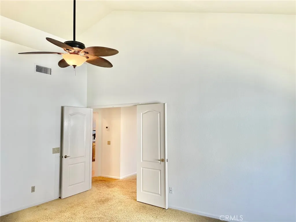 https://cdn.realtyfeed.com/cdn/127/306561447/82473640abf9c10ded1fa2533ea5b5d0.webp
