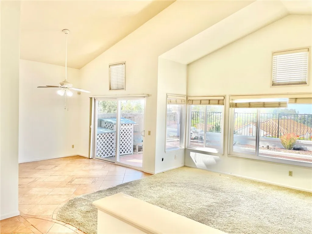 https://cdn.realtyfeed.com/cdn/127/306561447/a8f4fceb3985463d8585bd16beb3a235.webp