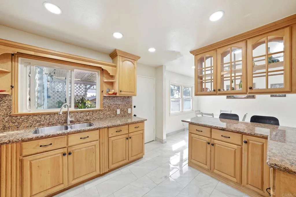 https://cdn.realtyfeed.com/cdn/127/306561483/b27a5c53978ad29bb0992f12b007b7ab.webp