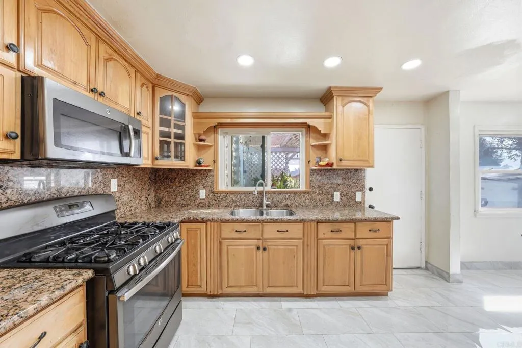 https://cdn.realtyfeed.com/cdn/127/306561483/c10bea342cd5798d209d661b711c7fd3.webp