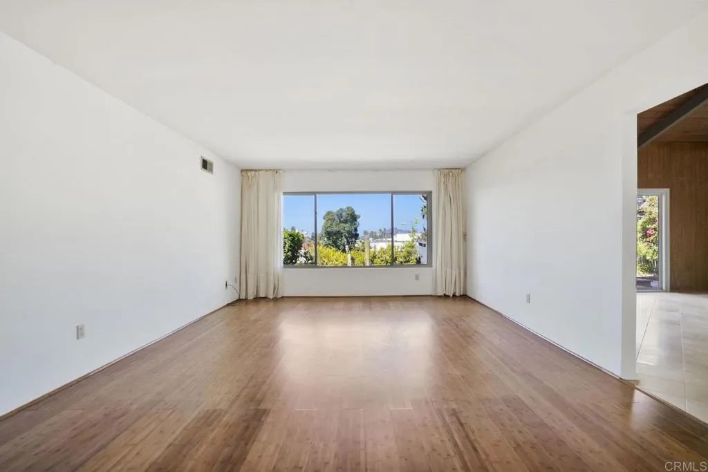 https://cdn.realtyfeed.com/cdn/127/306561491/0a299145cbc08df2c69b29e769f6caa5.webp