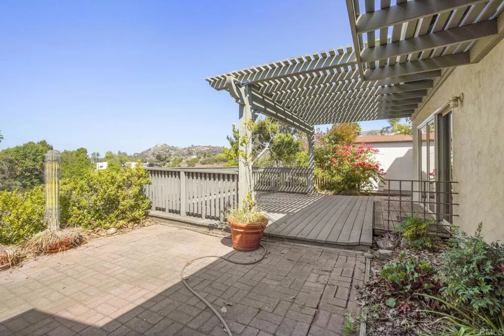 https://cdn.realtyfeed.com/cdn/127/306561491/2425e85b15da4c6584e95133020abc87.webp