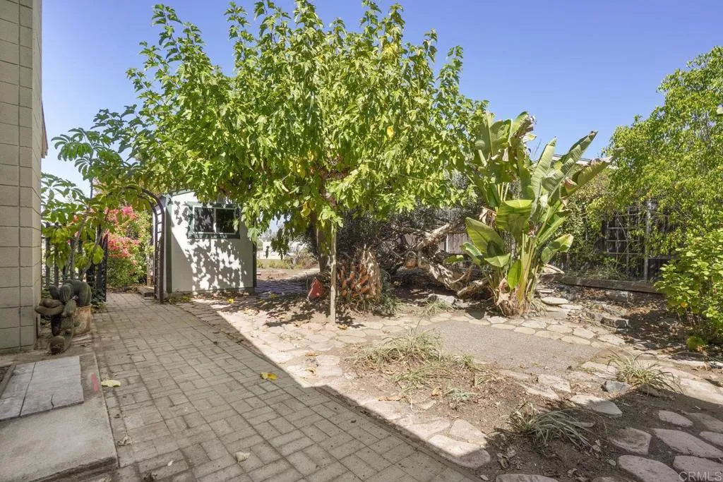 https://cdn.realtyfeed.com/cdn/127/306561491/2457164bec3397657ec0f40fac41b924.webp