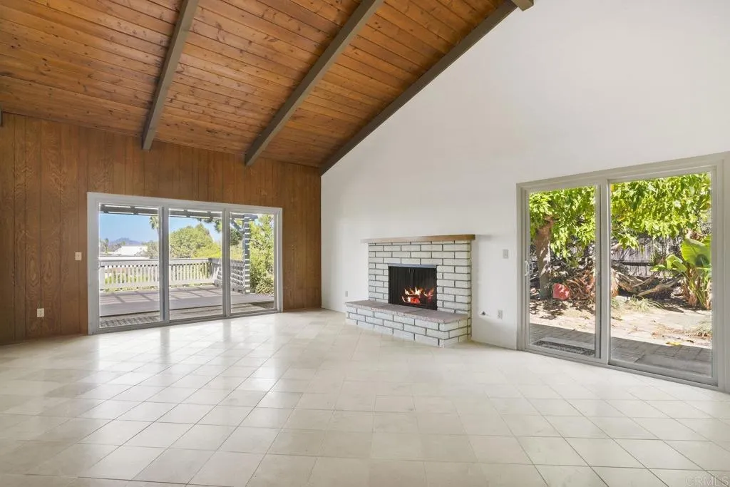 https://cdn.realtyfeed.com/cdn/127/306561491/2764bc56f92c7b35e235c09d979d6574.webp