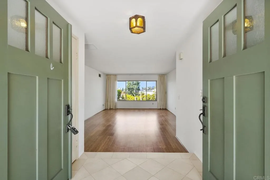 https://cdn.realtyfeed.com/cdn/127/306561491/96b70415ffe8b5f0623b333b6bcfd3b1.webp