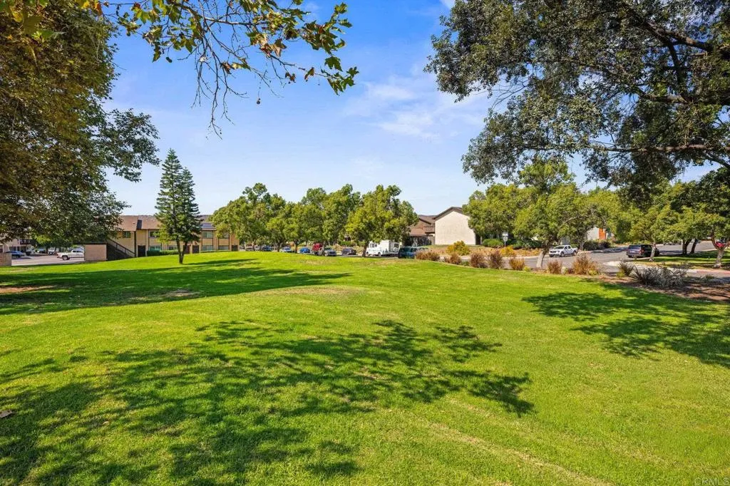 https://cdn.realtyfeed.com/cdn/127/306561570/9b3a2bc71cd98621380167207cc58451.webp