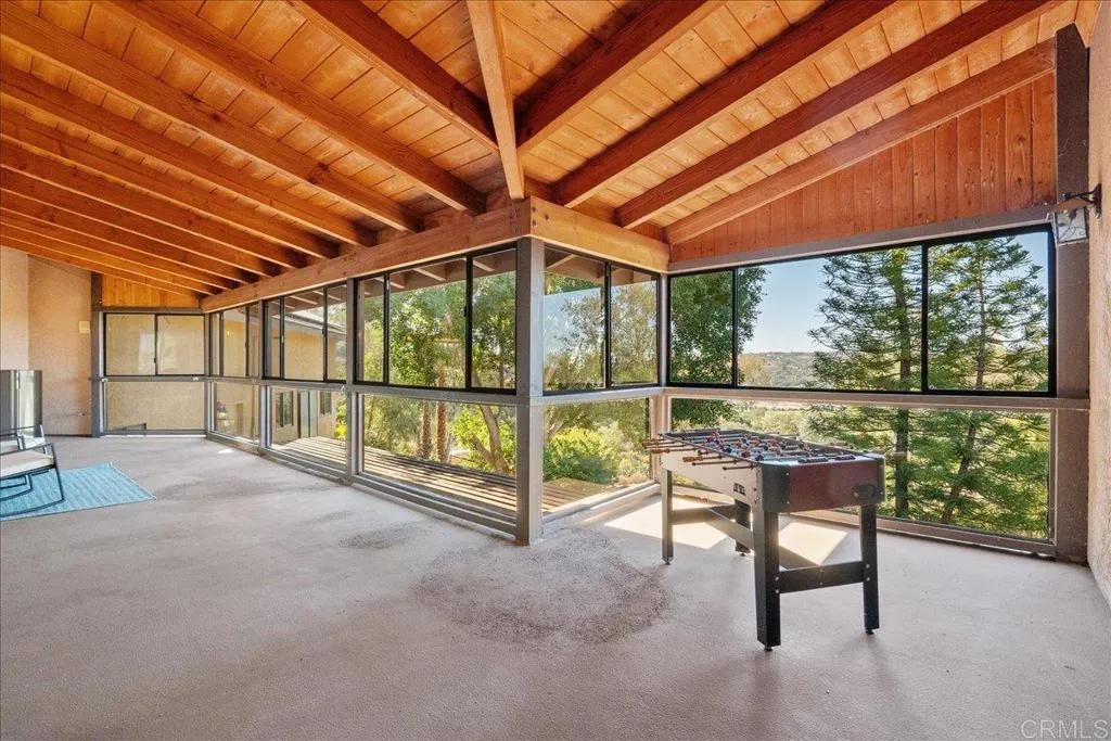 https://cdn.realtyfeed.com/cdn/127/306561671/24541296d29781c314bf701636e54543.webp