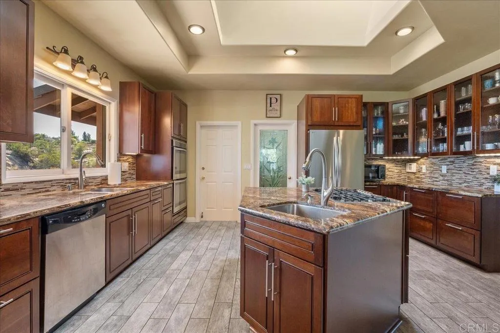 https://cdn.realtyfeed.com/cdn/127/306561671/4f23a2d8af758d8856398df4ecd9fd93.webp