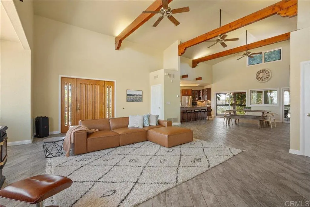 https://cdn.realtyfeed.com/cdn/127/306561671/8805a47a6c4d20fdbda456c92976d220.webp