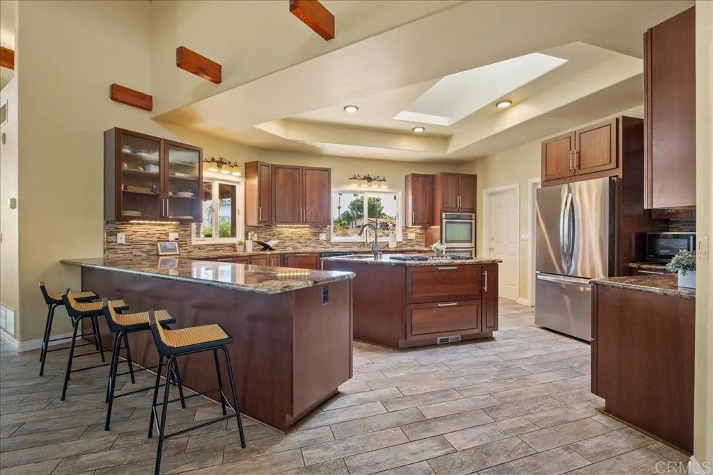 https://cdn.realtyfeed.com/cdn/127/306561671/8f7ca7239ef7a52094daf9eb9c77af80.webp