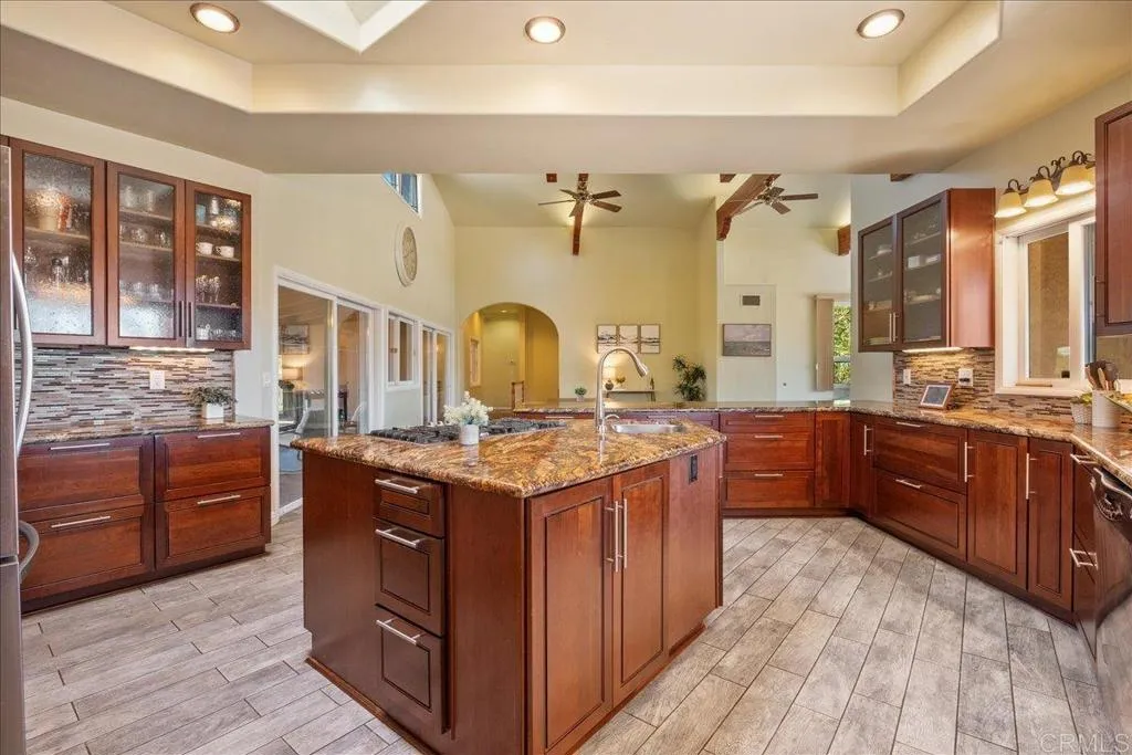 https://cdn.realtyfeed.com/cdn/127/306561671/e57331d73f2f72cc7620ec6774c7fd0d.webp