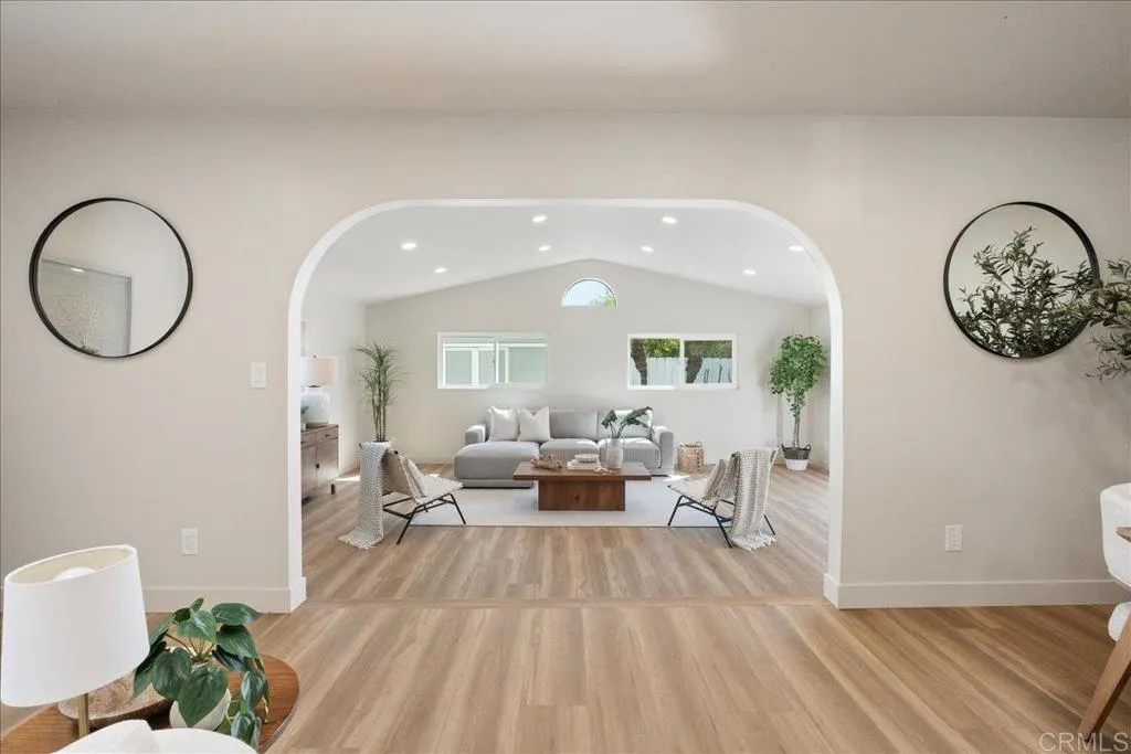 https://cdn.realtyfeed.com/cdn/127/306561683/04e4764e7d679be164440bfdd47e6571.webp