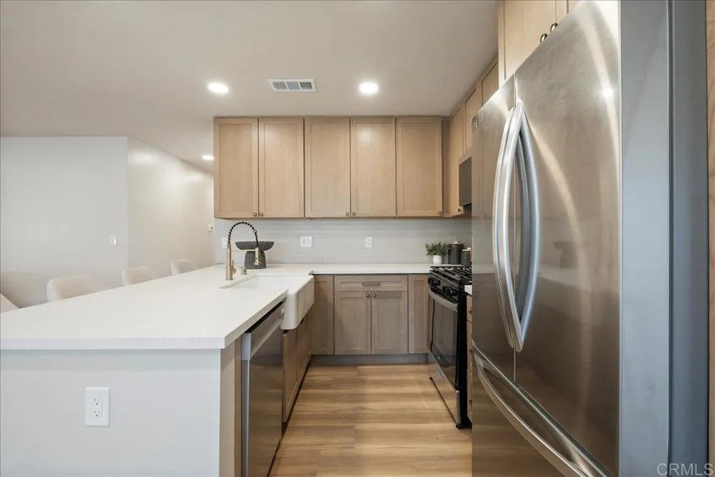 https://cdn.realtyfeed.com/cdn/127/306561683/9df251ffbf7722ddaf503456bfd5bbf0.webp