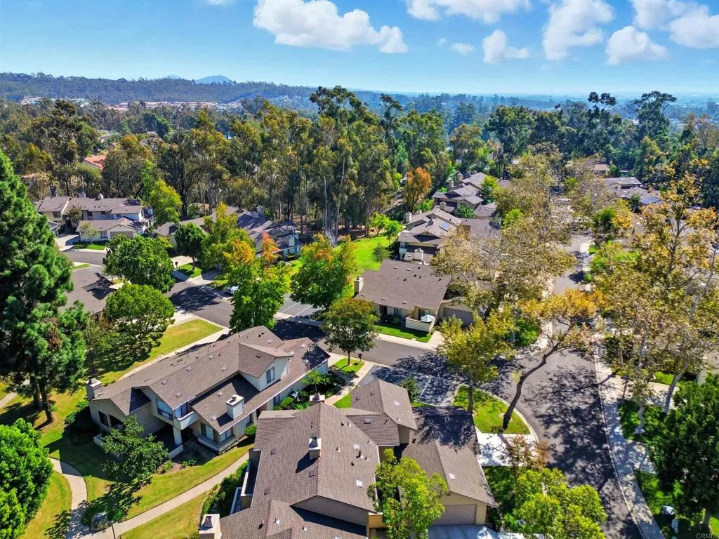 https://cdn.realtyfeed.com/cdn/127/306561685/28df91b8663b9521f61cddf2d34d84f2.webp