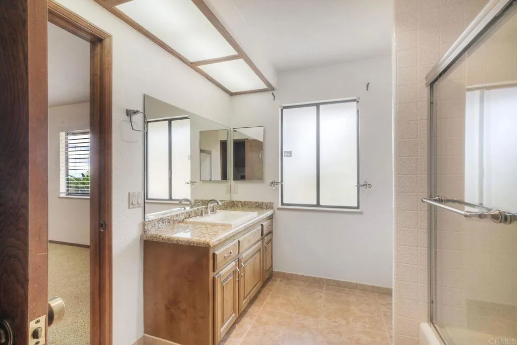 https://cdn.realtyfeed.com/cdn/127/306561724/813216fb0224fe2865eb7c20942d90bd.webp