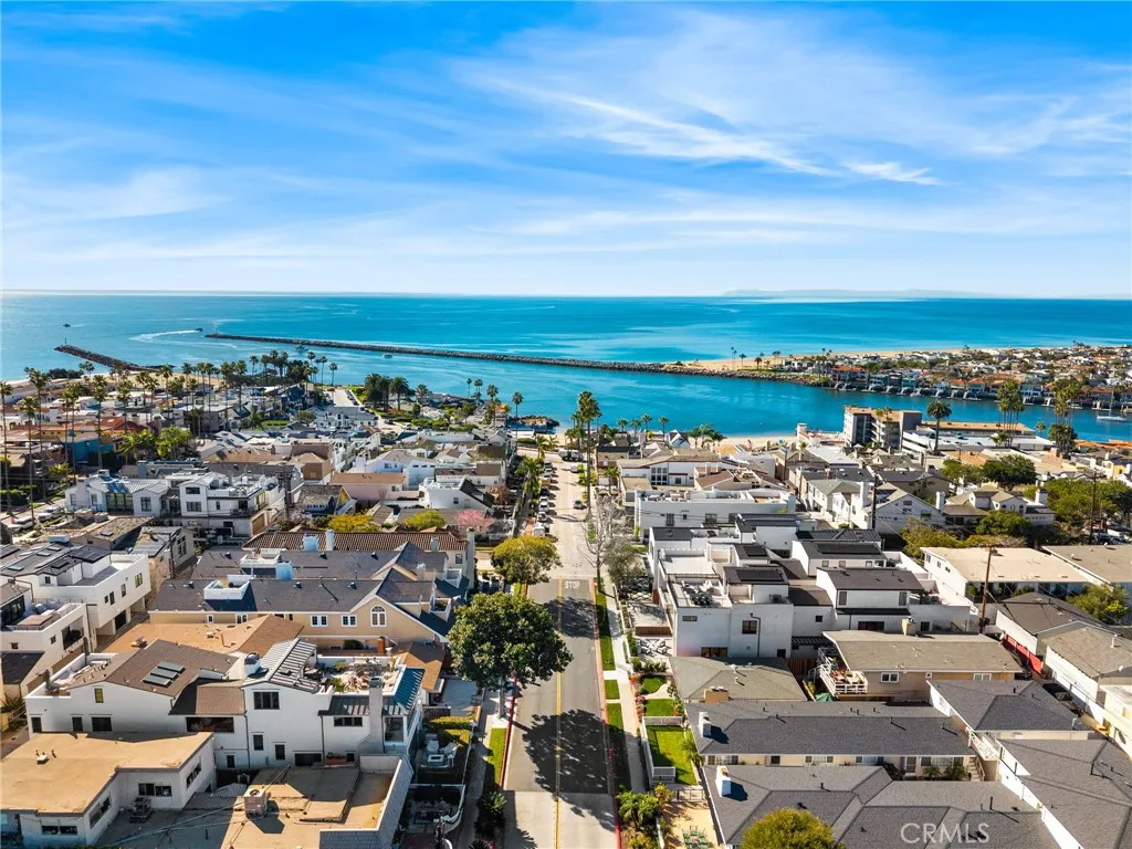 305 Fernleaf, Corona del Mar, CA 92625