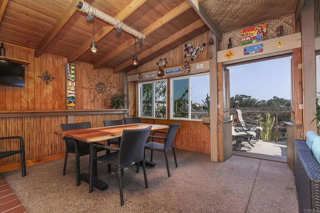 https://cdn.realtyfeed.com/cdn/127/306561804/144e3165f6fa090f019cf0345b80ec79.webp