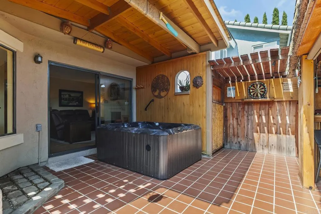https://cdn.realtyfeed.com/cdn/127/306561804/880cbb028165a1b52f346a1426c4e0fd.webp