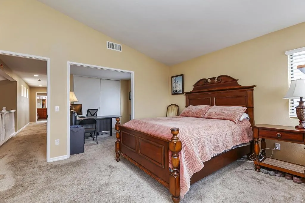 https://cdn.realtyfeed.com/cdn/127/306561804/96c0adb666d86b5e7393aee01ca065c2.webp