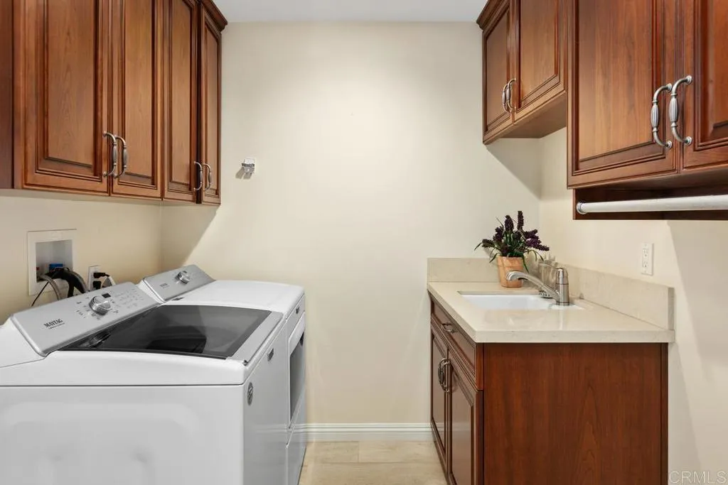 https://cdn.realtyfeed.com/cdn/127/306561809/5b3046a26a7136156058b67821655330.webp