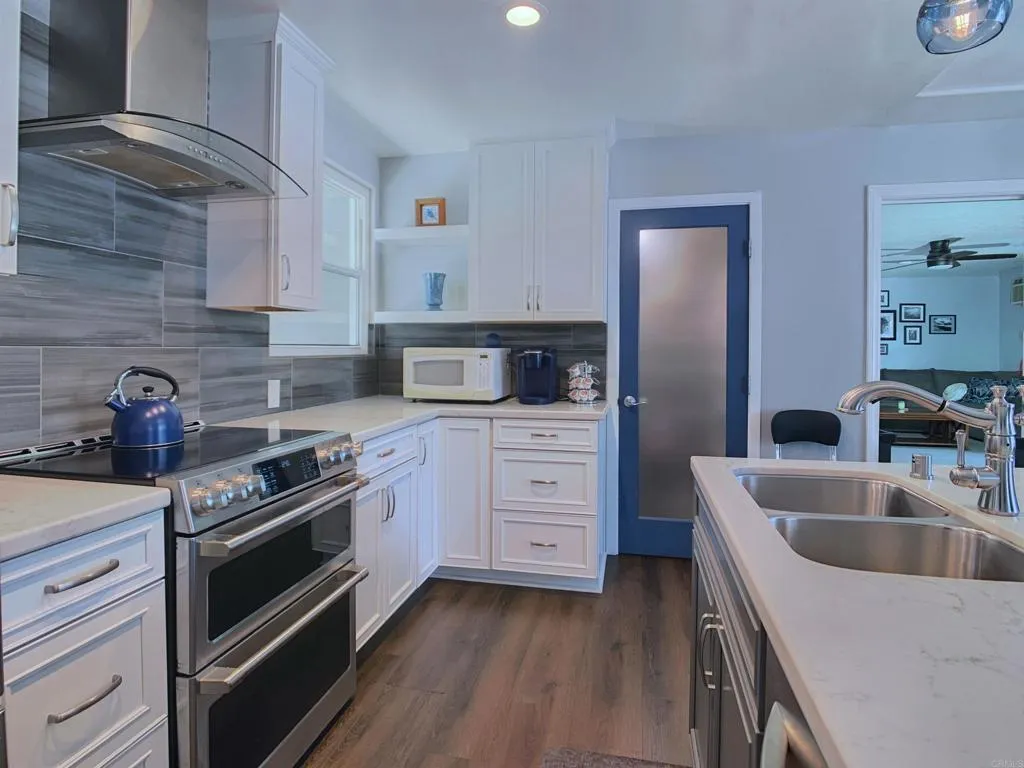 https://cdn.realtyfeed.com/cdn/127/306561862/0acc06b1757e5fe6148e8da3ef9e46a3.webp