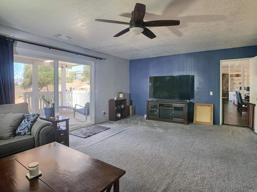https://cdn.realtyfeed.com/cdn/127/306561862/9d2f07e57aad94e2c3e69aae49f66052.webp