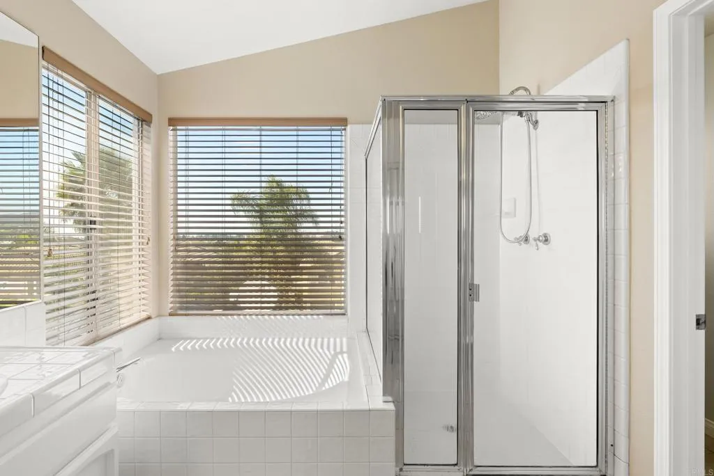 https://cdn.realtyfeed.com/cdn/127/306561886/0a3c258c2ac6f2d7f05ba47e68f45c28.webp