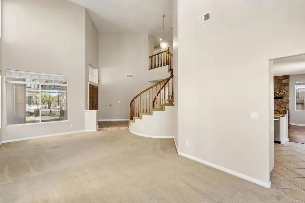 https://cdn.realtyfeed.com/cdn/127/306561886/b22d48b4519375c19898b7116b32fcd4.webp