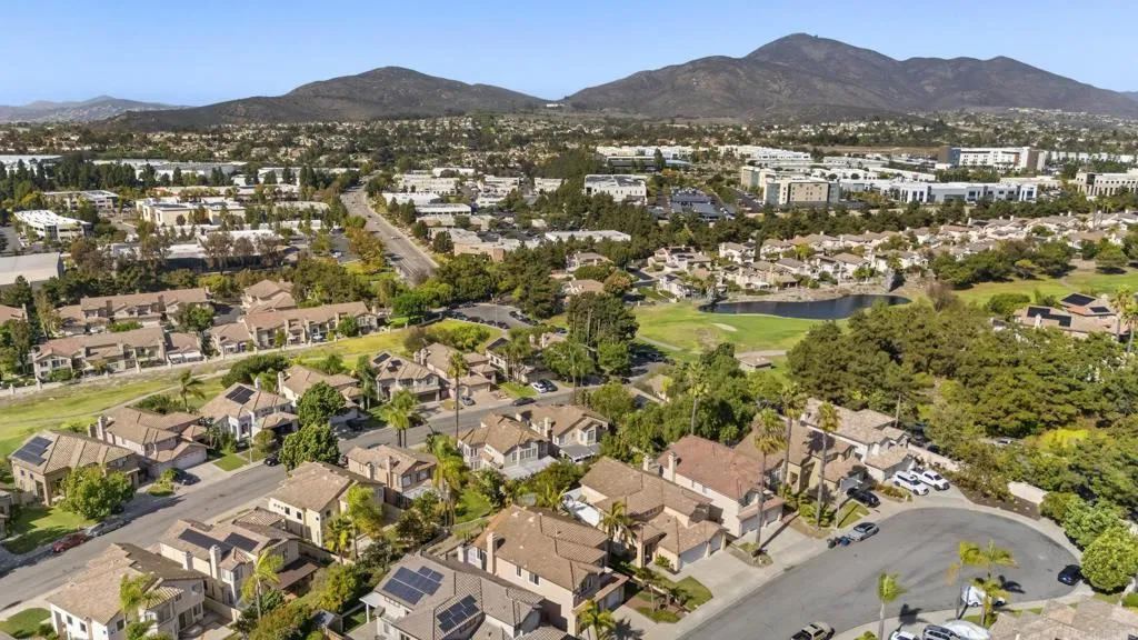 https://cdn.realtyfeed.com/cdn/127/306561886/be382f988786c5924b0f508f75ad84d2.webp
