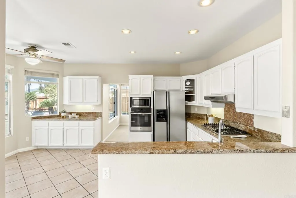 https://cdn.realtyfeed.com/cdn/127/306561886/d5bf1c2d739e8c4d3a907649e9a5cf8a.webp