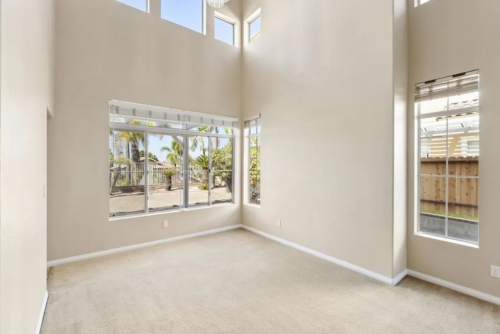 https://cdn.realtyfeed.com/cdn/127/306561886/f9638e8aa9e398a5d1e55eef91ccc471.webp
