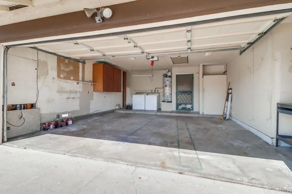 https://cdn.realtyfeed.com/cdn/127/306561896/3941813b5b82428fb1d165a619e31cf6.webp