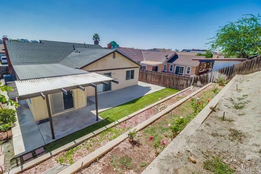 https://cdn.realtyfeed.com/cdn/127/306561896/4d1d447042646658fe71de932dff6af8.webp