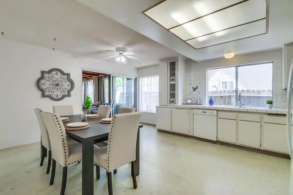 https://cdn.realtyfeed.com/cdn/127/306561896/9351bc71baaebfefa54da4b1a52055e1.webp