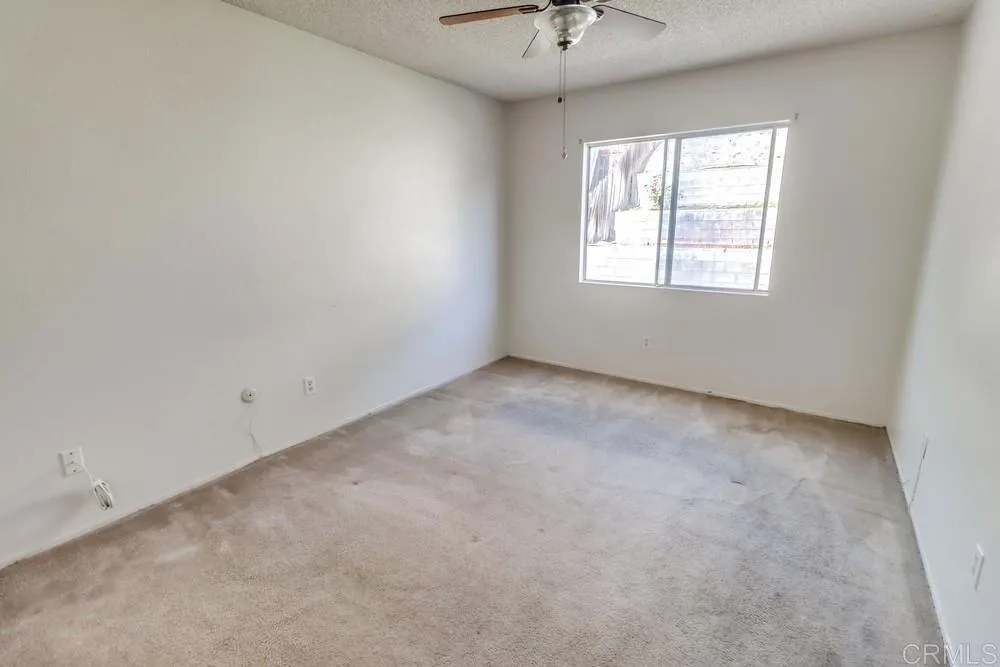 https://cdn.realtyfeed.com/cdn/127/306561896/a26a1c6436f6eb47e4d36bfb4aa17a31.webp