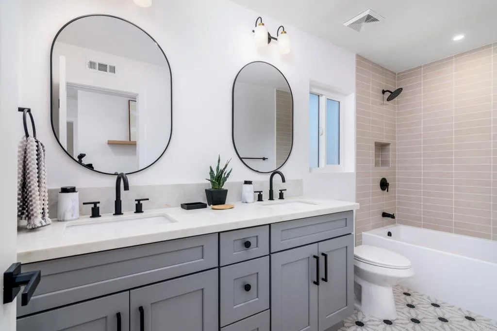 https://cdn.realtyfeed.com/cdn/127/306561906/7b6d6683914b2eeae069ba21bd7a4f24.webp