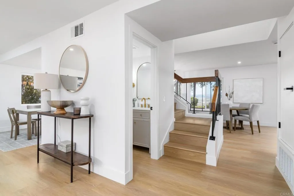 https://cdn.realtyfeed.com/cdn/127/306561906/889fd4562cfe7f6a79b4ed49894e0116.webp