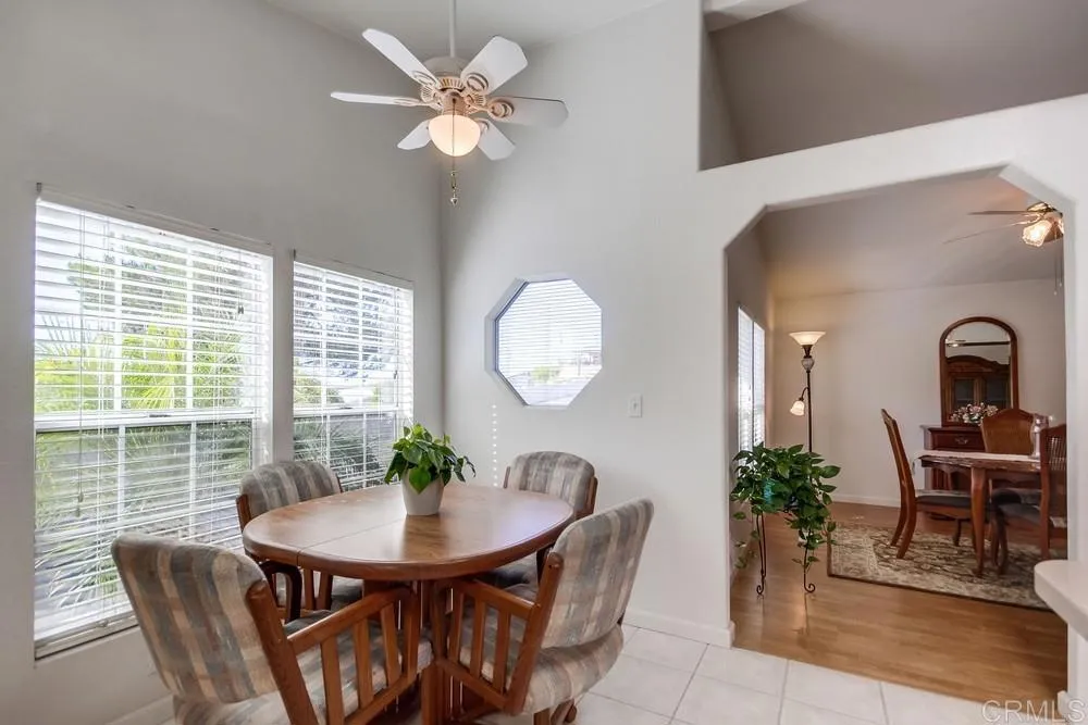 https://cdn.realtyfeed.com/cdn/127/306561908/b70db08d545a3784feaef52ac966b24f.webp