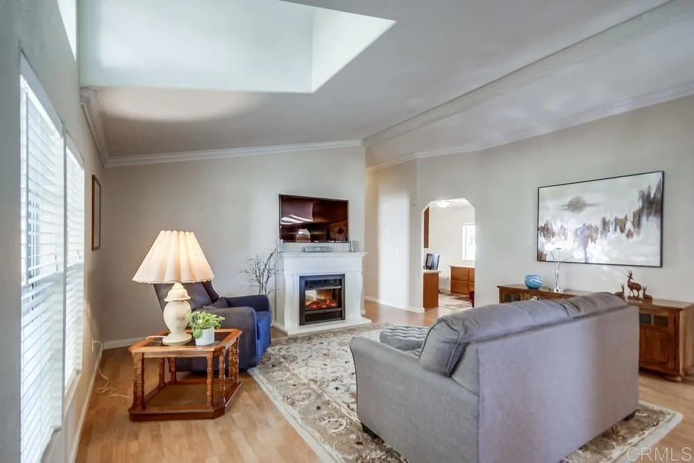 https://cdn.realtyfeed.com/cdn/127/306561908/f5d37fd3e435fb14f1dac24defce5b86.webp