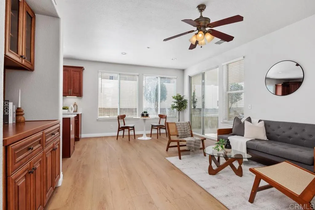 https://cdn.realtyfeed.com/cdn/127/306561909/2f170c2846100616f5c0572220758b15.webp
