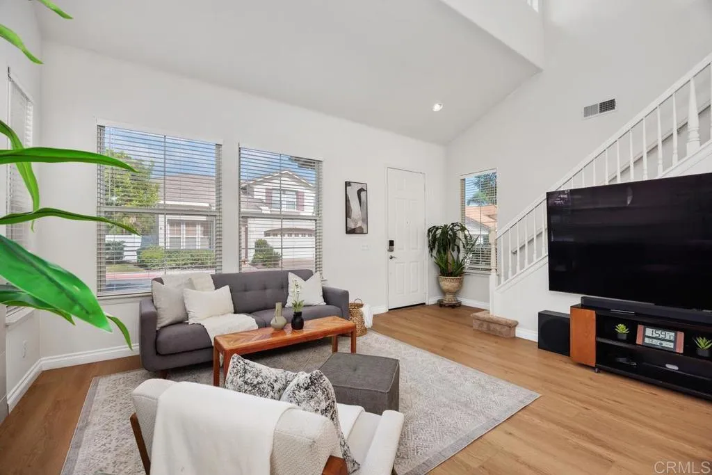 https://cdn.realtyfeed.com/cdn/127/306561909/fe0541b84d9d1a219e766d25c51c59a5.webp