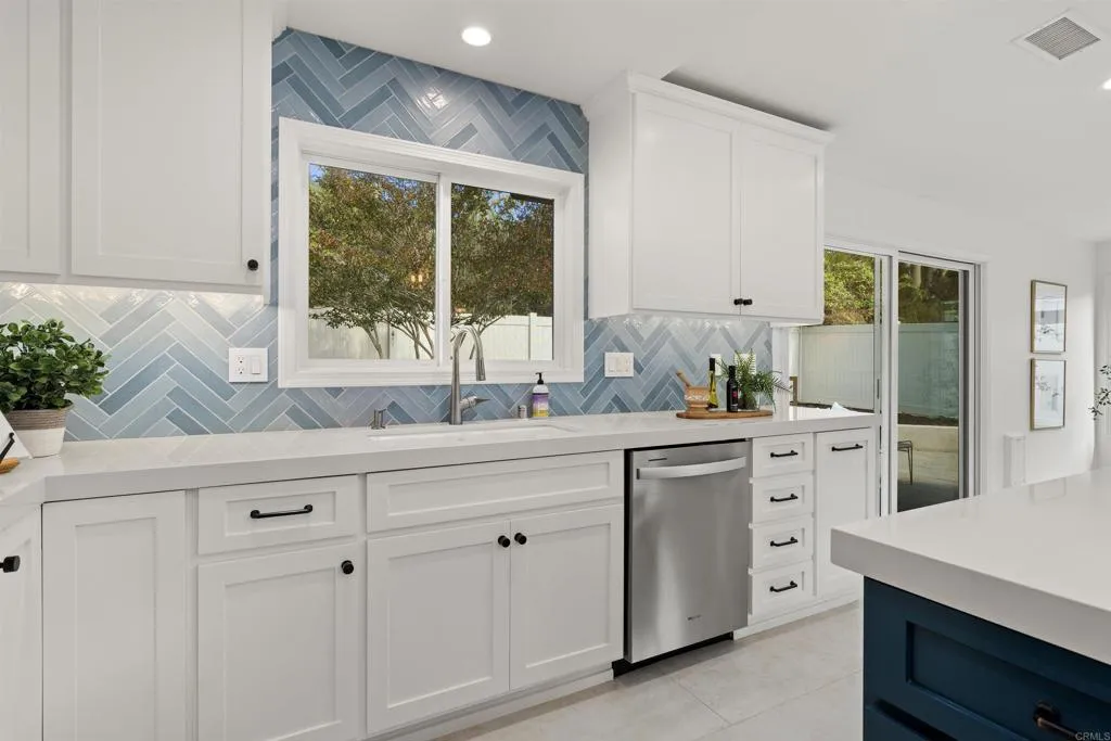 https://cdn.realtyfeed.com/cdn/127/306561953/3192a0b72516296a5b1fee743da2444f.webp
