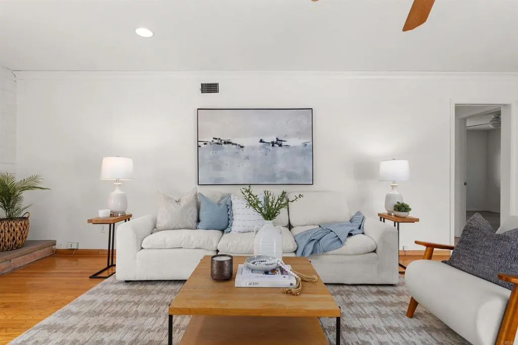 https://cdn.realtyfeed.com/cdn/127/306561953/d1f203150d3a1d8c2d2e9621c1b8fa5c.webp