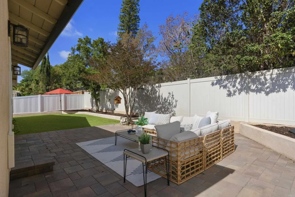 https://cdn.realtyfeed.com/cdn/127/306561953/f01ab1d10ebae0fe03fd8a2d1e13a4cc.webp