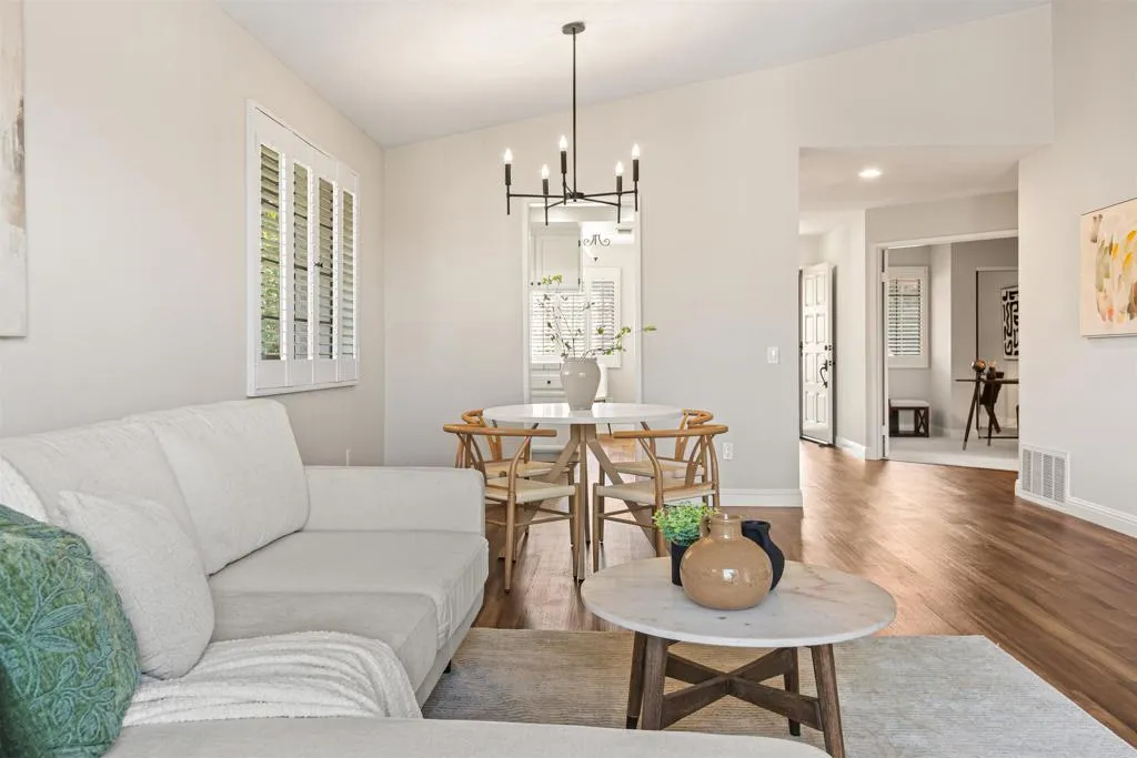 Photo #6: NDP2509763 Listing 