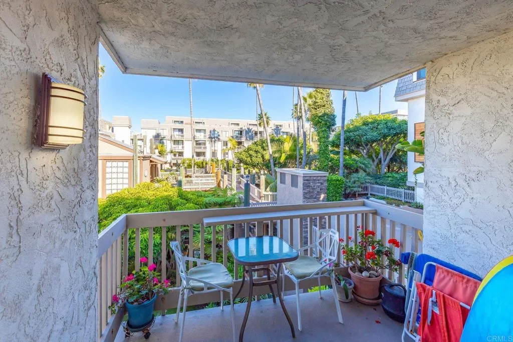 https://cdn.realtyfeed.com/cdn/127/306562126/376e95d1b5e42296aea9623bf4f2c0c4.webp