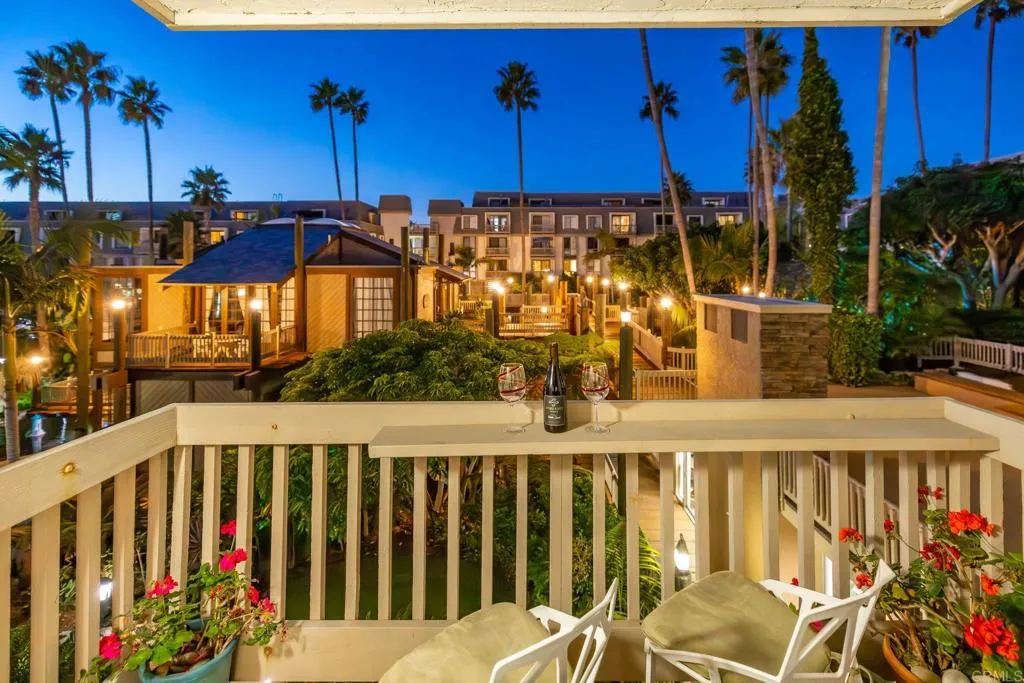 https://cdn.realtyfeed.com/cdn/127/306562126/d6378f23e4482ebb4903d88705c56901.webp