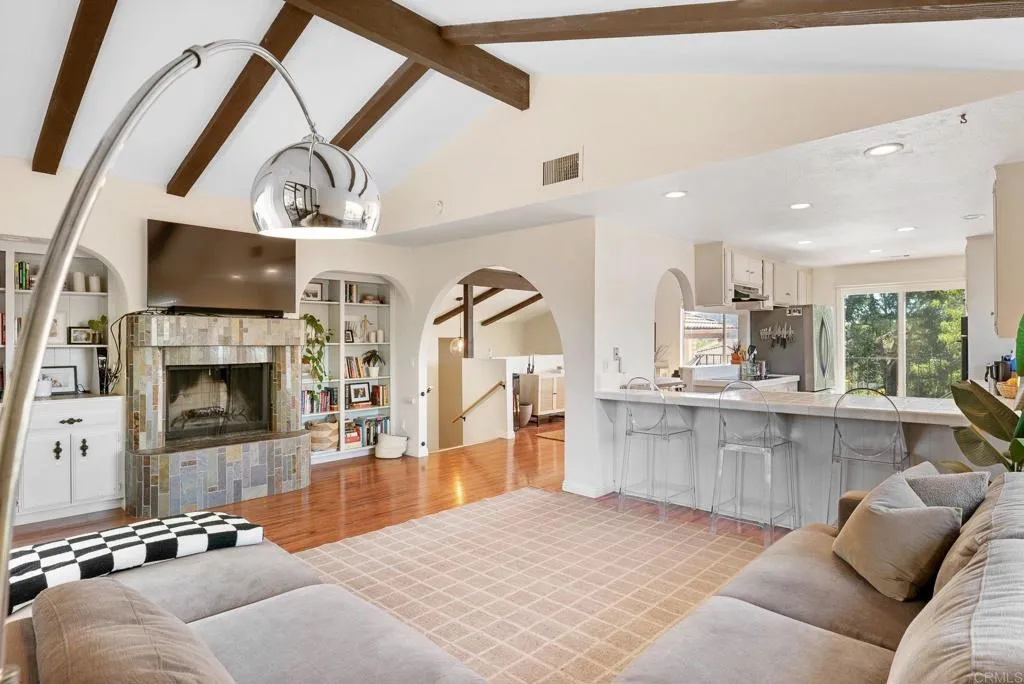 https://cdn.realtyfeed.com/cdn/127/306562148/2d9138c8aba0e0bf95e4ddef79f02ffc.webp